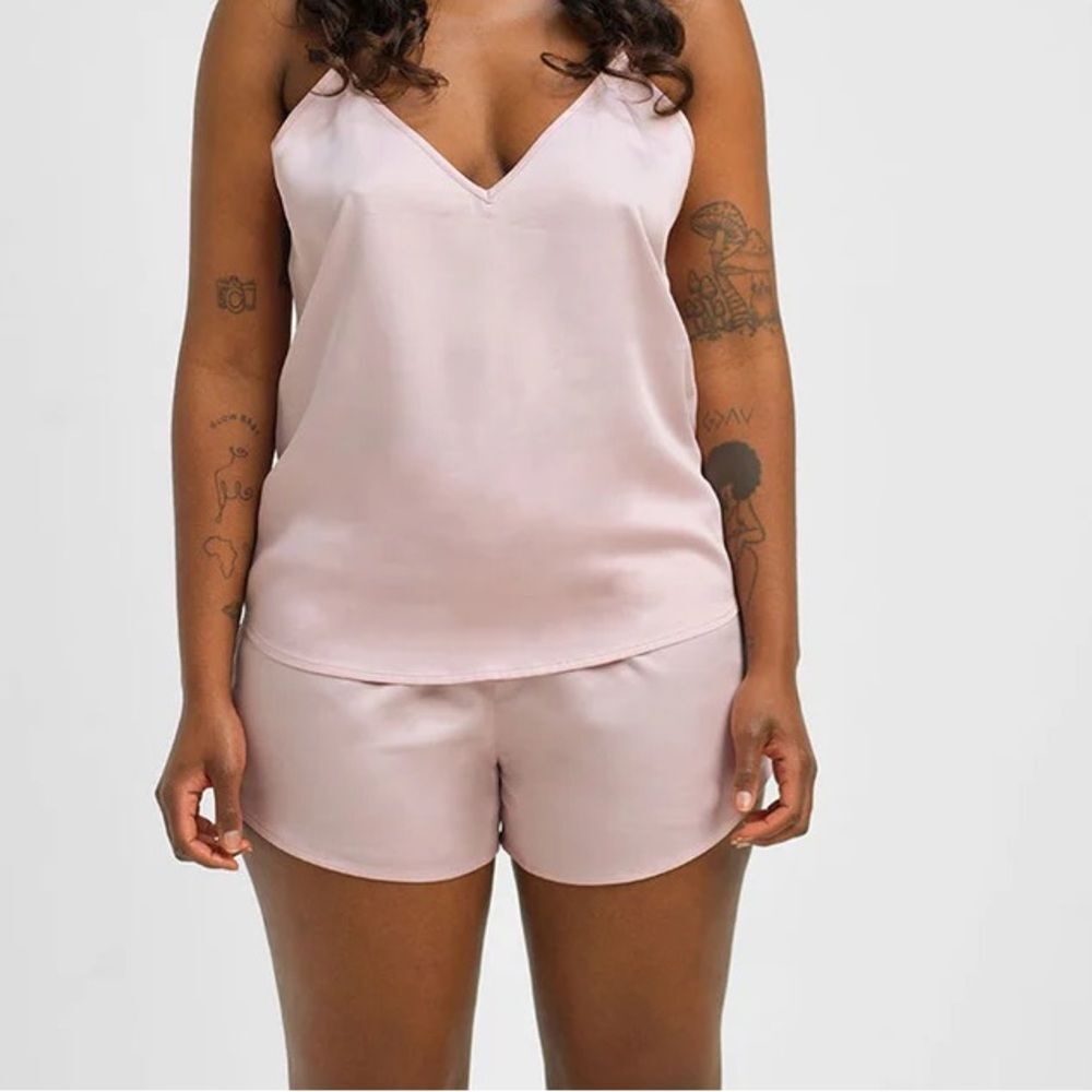 Ettitude Satin Shortie -sateen shortie in cloud pink Size Large NWT